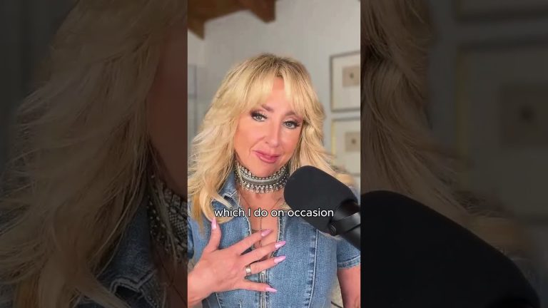 Stop Using Vaseline for Slugging, Switch to Castor Oil for Youthful, Glowing Skin!