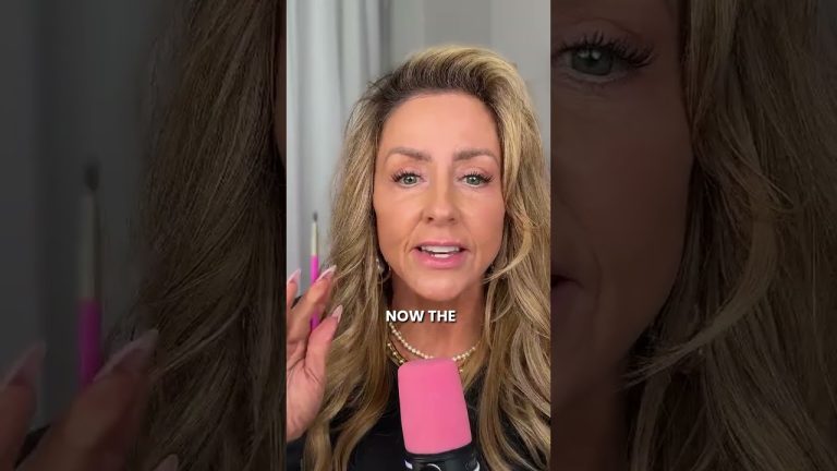 This Makes Tired Eyes Look Awake